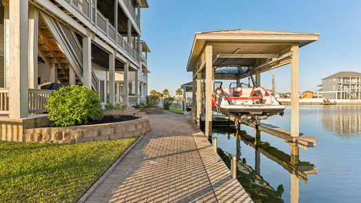Hitchcock 2-story, 5-bed 11 Shell Key-idx