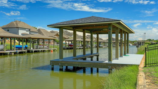 Kemah 2-story, 4-bed 611 Appia Drive-idx