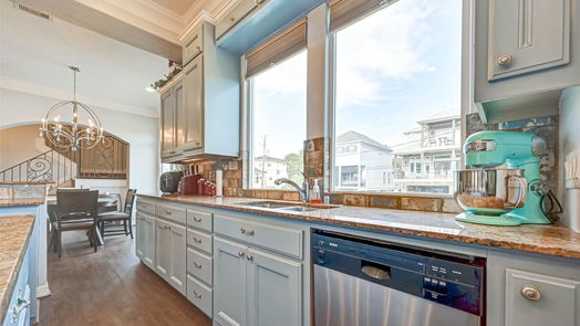 Clear Lake Shores 4-story, 4-bed 212 MAPLE-idx