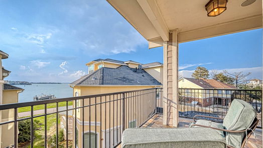 Clear Lake Shores 4-story, 4-bed 212 MAPLE-idx