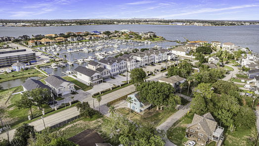 Kemah 2-story, 3-bed 2140 Fenwood Street-idx