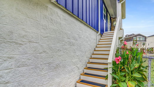 Kemah 2-story, 2-bed 2108 Knollwood Street-idx