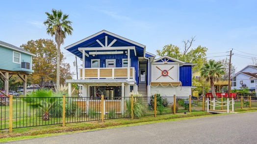 Kemah 2-story, 2-bed 2108 Knollwood Street-idx