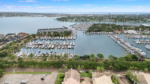 Kemah 3-story, 2-bed 452 Mariners Drive-idx