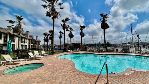 Kemah 3-story, 2-bed 452 Mariners Drive-idx