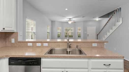 Kemah 2-story, 2-bed 2019 Kemah Village Drive-idx