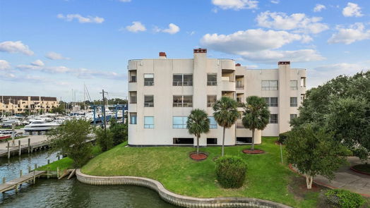 Kemah 3-story, 3-bed 1302 Marina Bay Drive 201A-idx