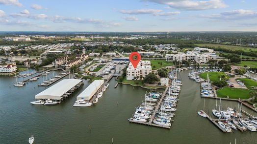 Kemah 3-story, 3-bed 1302 Marina Bay Drive 201A-idx