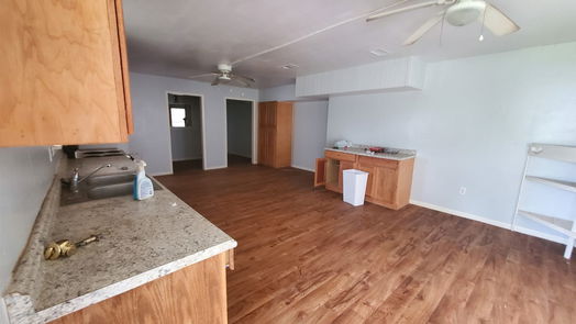 Lake Jackson 2-story, 5-bed 607 Winding Way Street-idx