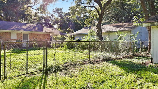 Lake Jackson null-story, null-bed 116 Balsam Street-idx