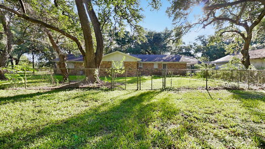 Lake Jackson null-story, null-bed 116 Balsam Street-idx
