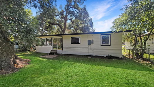Lake Jackson 1-story, 3-bed 121 Wisteria Street-idx