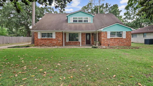 Lake Jackson 2-story, 3-bed 441 Southern Oaks Drive-idx