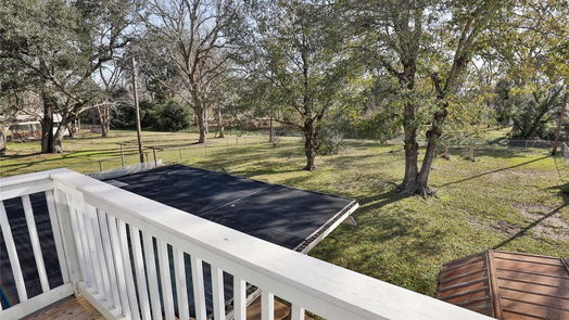 Lake Jackson 2-story, 4-bed 104 Palm Lane-idx