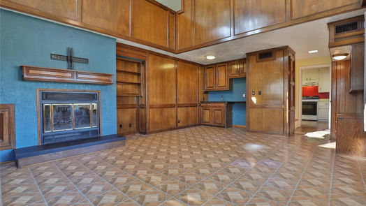 Lake Jackson 2-story, 4-bed 104 Palm Lane-idx