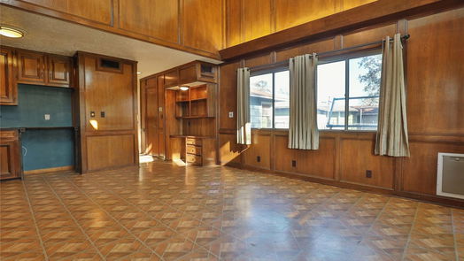 Lake Jackson 2-story, 4-bed 104 Palm Lane-idx