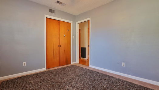 Lake Jackson 2-story, 4-bed 104 Palm Lane-idx