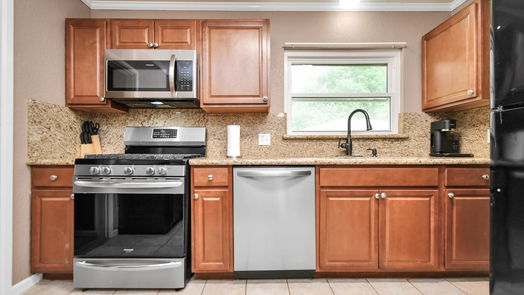 Lake Jackson 1-story, 3-bed 513 Gardenia Street-idx