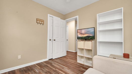 Lake Jackson 1-story, 3-bed 513 Gardenia Street-idx