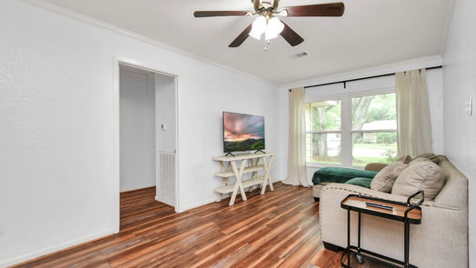 Lake Jackson 1-story, 3-bed 513 Gardenia Street-idx