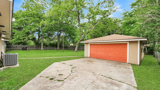 Lake Jackson 1-story, 3-bed 513 Gardenia Street-idx
