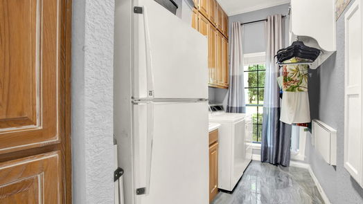 Lake Jackson 2-story, 4-bed 125 Paint Brush Street-idx