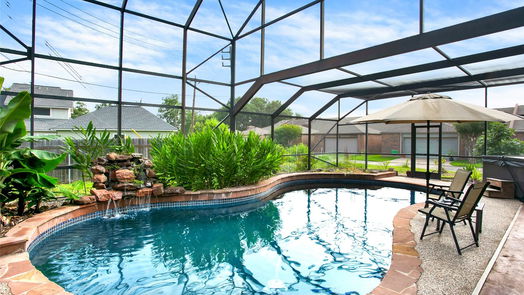 Lake Jackson 2-story, 4-bed 125 Paint Brush Street-idx