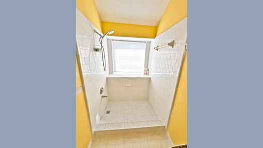 Lake Jackson 1-story, 3-bed 66 Avocado Ct Court-idx