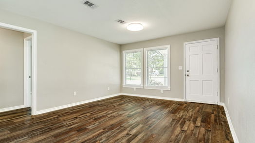 Lake Jackson null-story, 3-bed 209 Center Way Street-idx