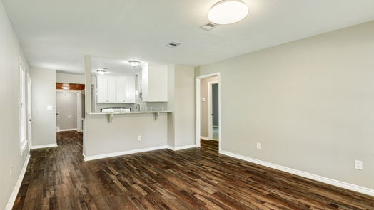 Lake Jackson null-story, 3-bed 209 Center Way Street-idx