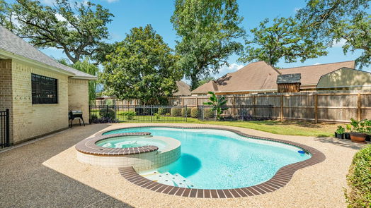 Lake Jackson 1-story, 4-bed 56 English Oak Court-idx