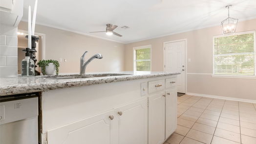Lake Jackson 1-story, 3-bed 526 Sycamore Street-idx