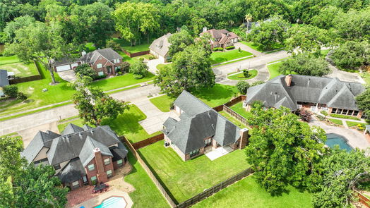 Lake Jackson null-story, 4-bed 107 Pearl Drive-idx