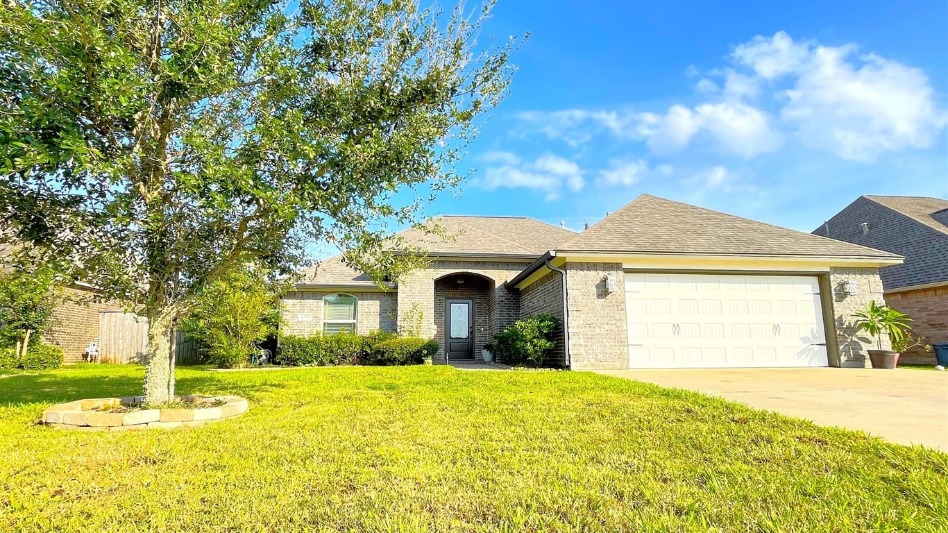 Lake Jackson 1-story, 3-bed 109 Cinnamon Lane-idx