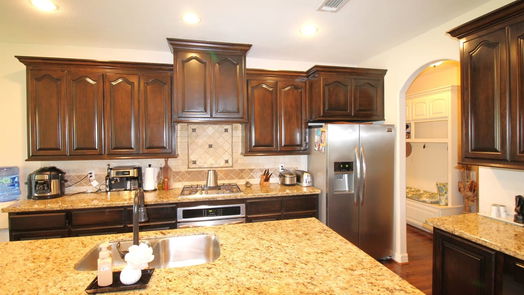 Lake Jackson 1-story, 3-bed 109 Cinnamon Lane-idx