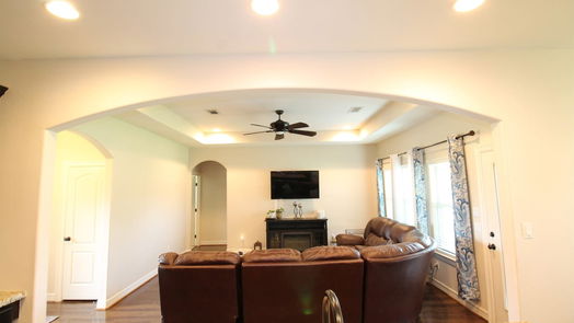 Lake Jackson 1-story, 3-bed 109 Cinnamon Lane-idx