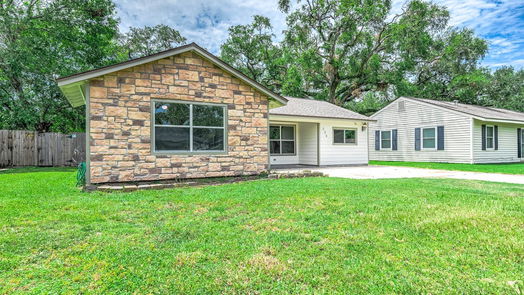 Lake Jackson null-story, 4-bed 526 Gardenia Street-idx