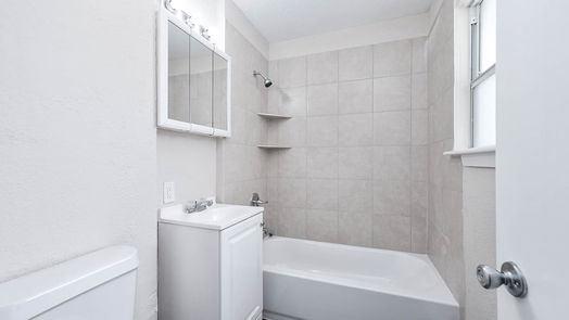 Lake Jackson null-story, 4-bed 526 Gardenia Street-idx