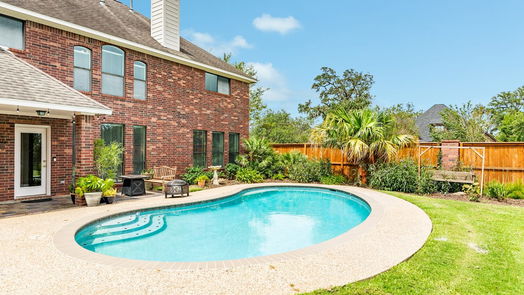 Lake Jackson 2-story, 5-bed 51 Scotch Pine Court-idx