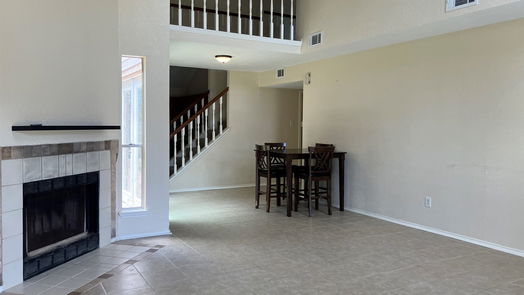 Lake Jackson 2-story, 4-bed 211 Almond Drive-idx