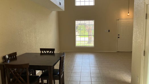 Lake Jackson 2-story, 4-bed 211 Almond Drive-idx