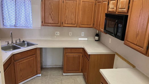 Lake Jackson 2-story, 4-bed 211 Almond Drive-idx