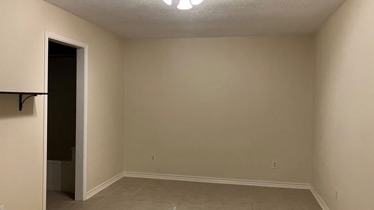 Lake Jackson 2-story, 4-bed 211 Almond Drive-idx