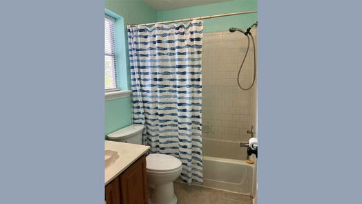 Lake Jackson 2-story, 4-bed 211 Almond Drive-idx