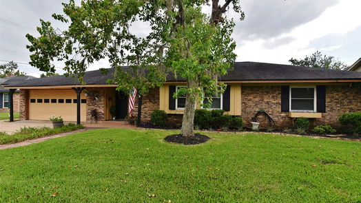 Lake Jackson null-story, 3-bed 110 Larkspur Street-idx
