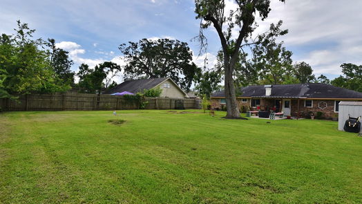 Lake Jackson null-story, 3-bed 110 Larkspur Street-idx