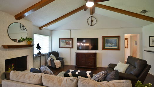 Lake Jackson null-story, 3-bed 110 Larkspur Street-idx