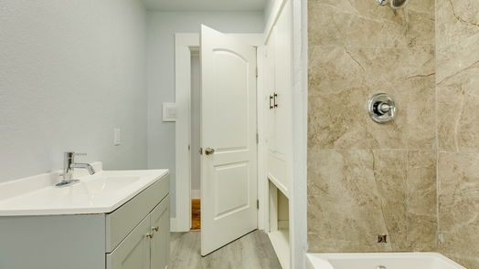 Lake Jackson null-story, 4-bed 409 Jasmine Street-idx