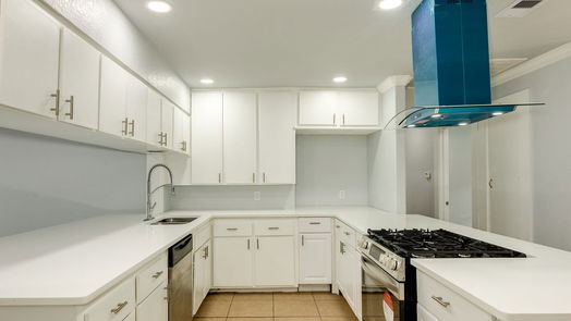 Lake Jackson null-story, 4-bed 409 Jasmine Street-idx