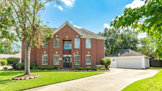 Lake Jackson 2-story, 4-bed 316 Rosemary Lane-idx